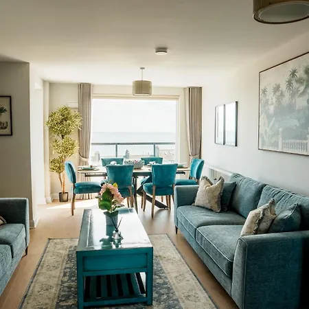 Apartment The International Seafront Bray