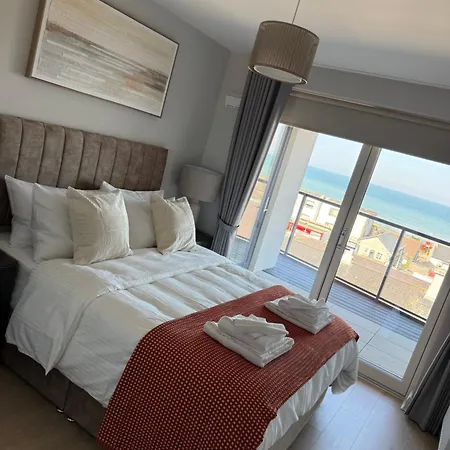 Apartment The International Seafront