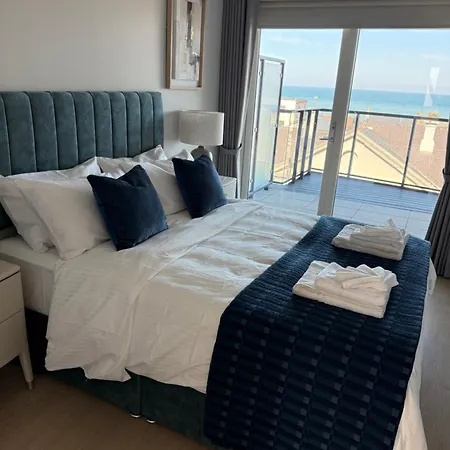 Apartment The International Seafront