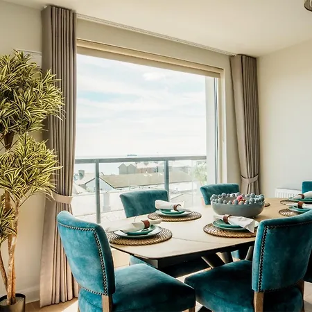 The International Seafront Apartment Bray