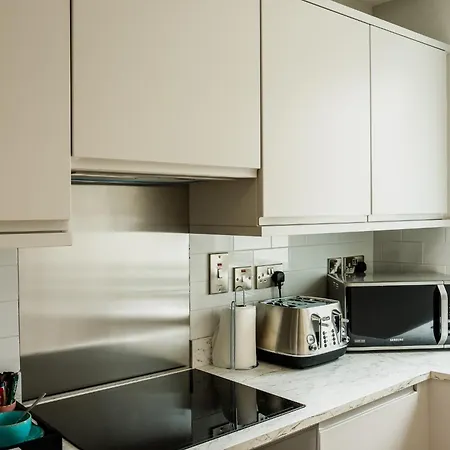 The International Seafront Apartment *