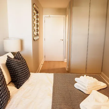 Apartment The International Seafront Bray