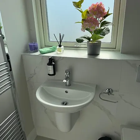 The International Seafront Apartment