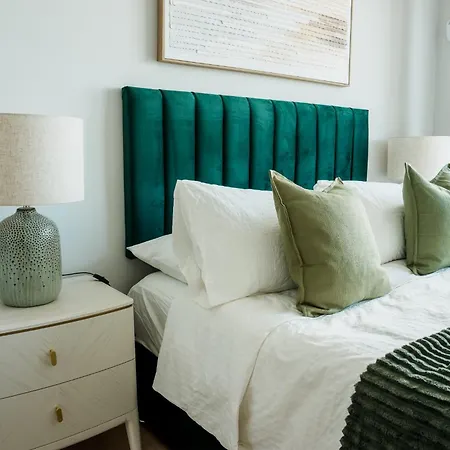 The International Seafront Apartment